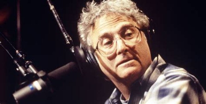 Who is Randy Newman related to? How are Thomas and Randy Newman related?