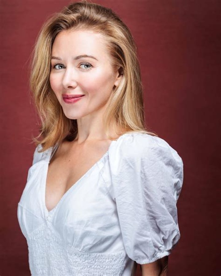 Who Is Sarah Alexandra Marks? Everything On Help Actress Age Wiki