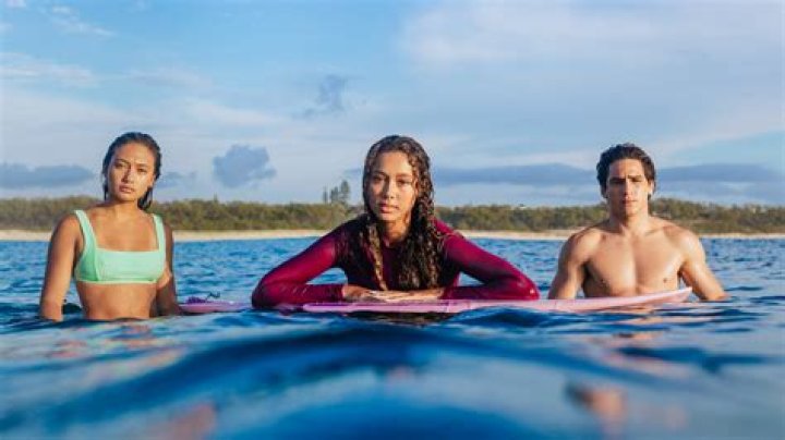 Who Is Savannah La Rain? Meet Surviving Summer Actress On Instagram