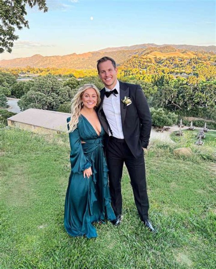 Who is Shawn Johnson’s husband, what is his net worth, age and height?