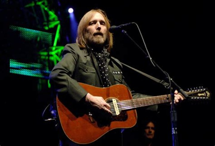 Who is Tom Petty? See Net-worth, Quote, Awards, Fact, Wiki