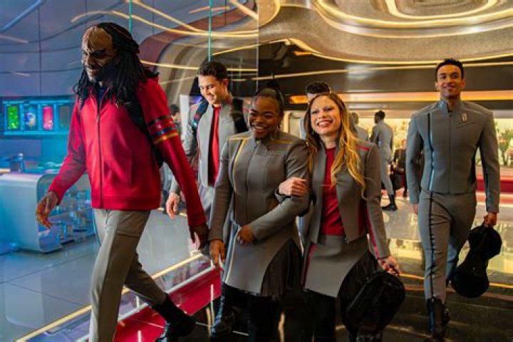 Who Is Zak Steiner: Actor who portrays Aaron Jacobs in Euphoria