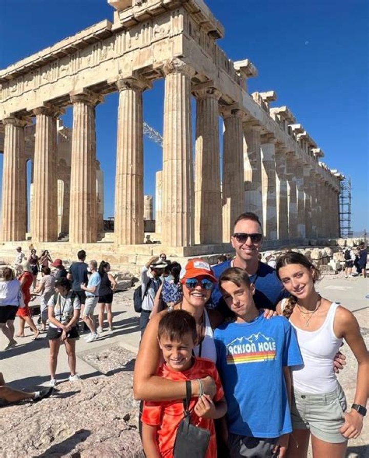 Who isJohn Krueger?(Paula Faris Husband)Bio-Wiki, Age, Job, Net Worth, Children And Education.