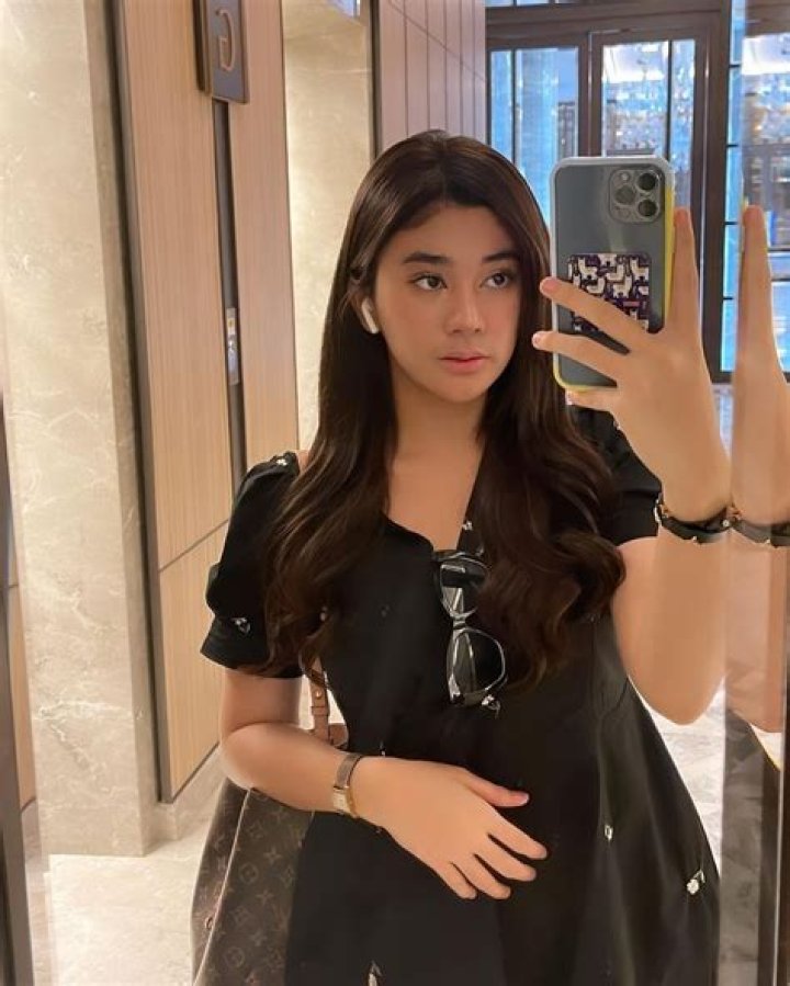 Whois Clara Shinta Tiktok? Meet Her On Instagram