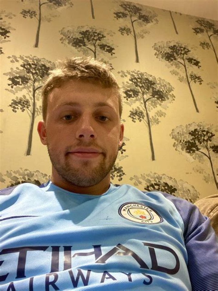 Wroetoshaw (W2S) Biography; Net Worth, Age, Height, Brother And Girlfriend