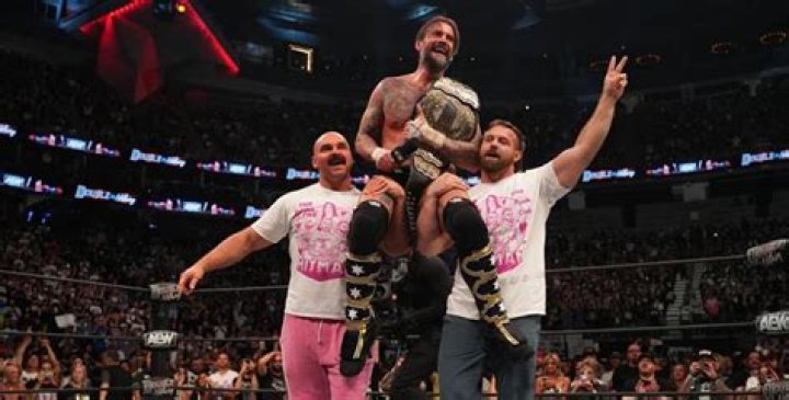WWE CM Punk Bio: Facts, Net Worth, Wife, Age, Career, Height, Family