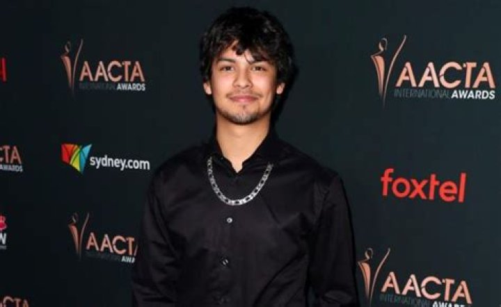 Xolo Maridueña Bio, Net Worth, Girlfriend, Age, Family, Height, Wiki