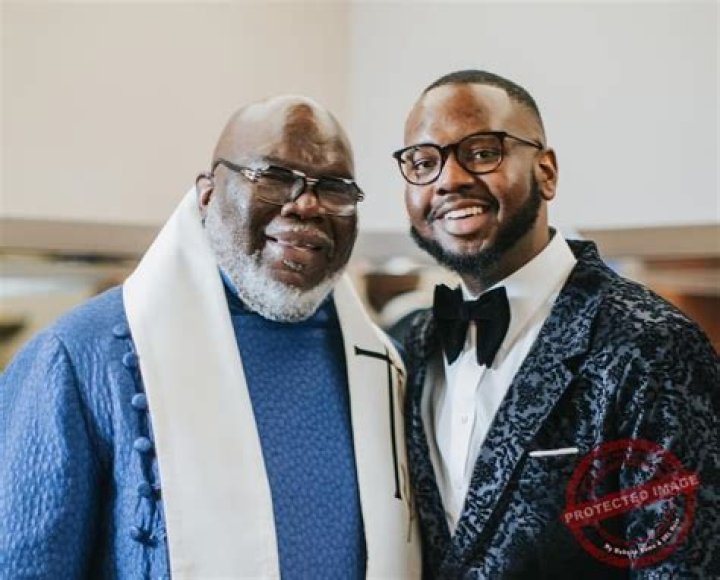 YouTuber Charles Ross aka Ross Creations Wiki, Biography: Age, Height, Net Worth, Music, Jail