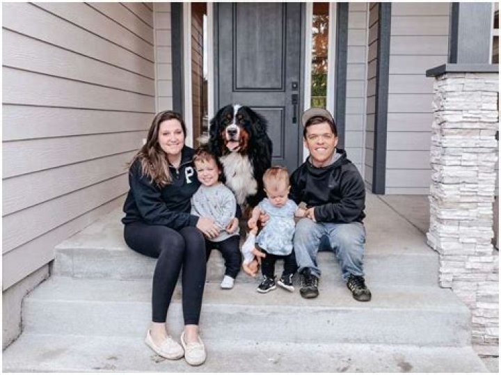 Zach Roloff Bio, Wiki, Age, Height, Wife, Son, Daughter, Job, Dog, House and Net Worth