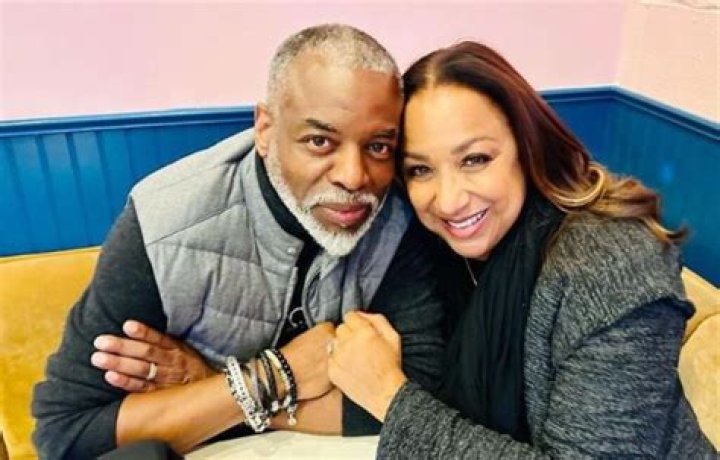 Zack Cozart Age, Wiki, Biography, Wife, Children, Salary, Net Worth, Parents