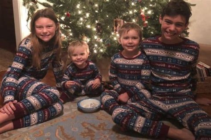 Zane Holtz Wife Chelsea Thea Holtz And Four Children