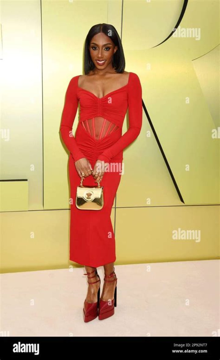 Ziwe Fumudoh Age: Meet The Comedian On Instagram